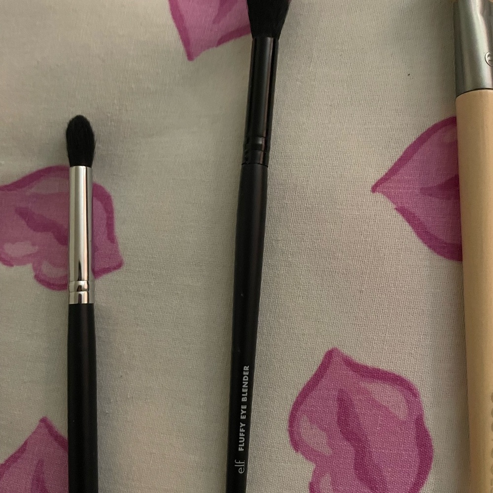 Assorted Brushes - Picture 4 of 5